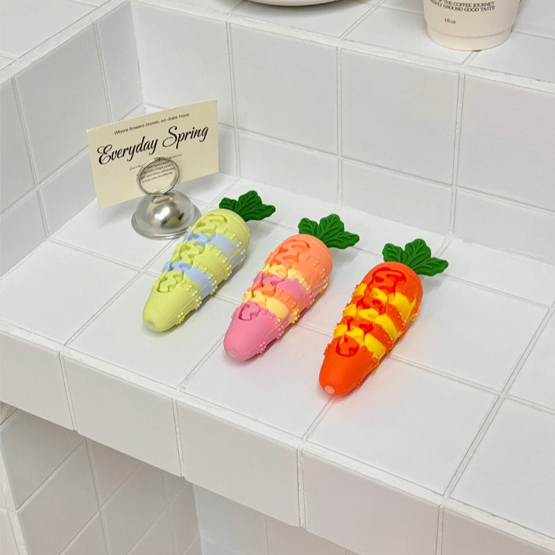 Squeak & Clean Carrot Toy