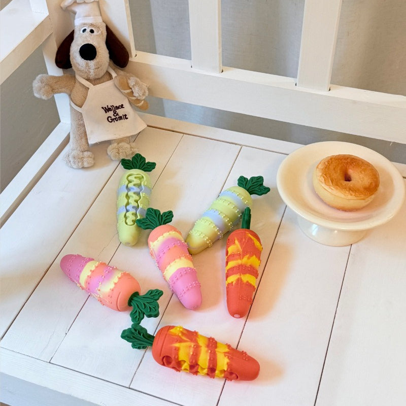 Squeak & Clean Carrot Toy
